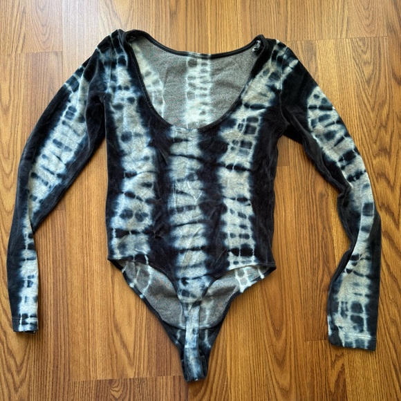 All Saints Raffi Velvet Tie Dye Bodysuit Size 2 - Picture 7 of 9